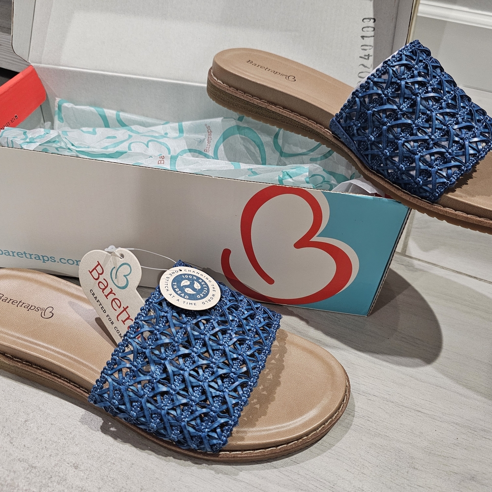 BareTraps Women's Navy Woven Sandals Size 8